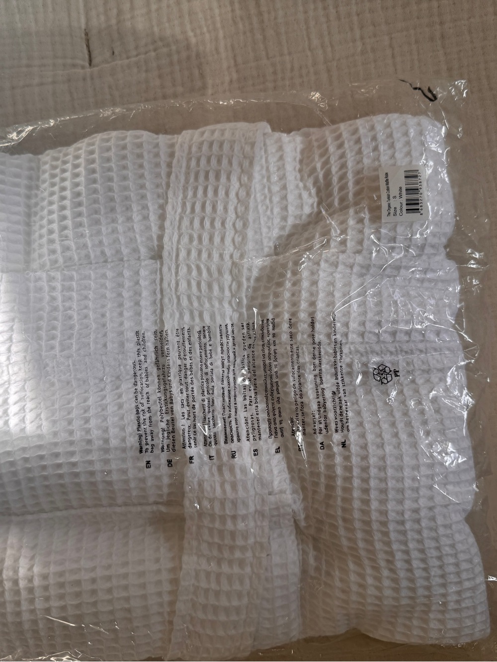 Quince organic cotton white robe size small brand new still in package - Picture 5 of 7